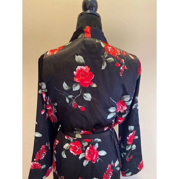 Apt. 9 Womens Robe Sz XS Black with Red Roses Tie Waist Silky Feel Sexy Lingerie - Picture 5 of 8